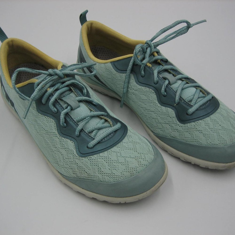 Merrell Select Grip Womens 9 Egg Shell Blue Lace Up Mesh Comfort Sneakers J53172